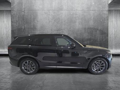 2025 Land Rover Range Rover Sport P360 S