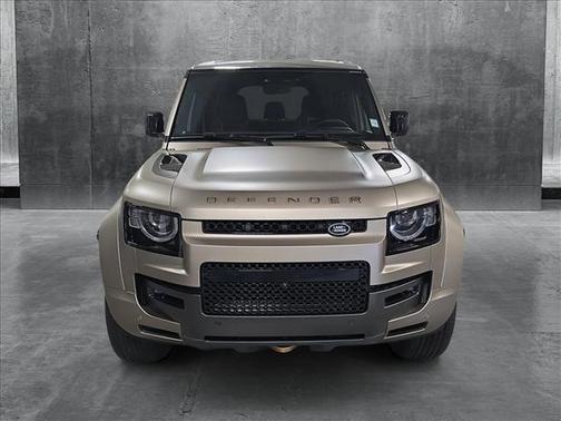 2025 Land Rover Defender P635 OCTA
