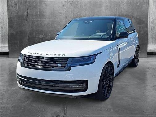2025 Land Rover Range Rover P530 SE