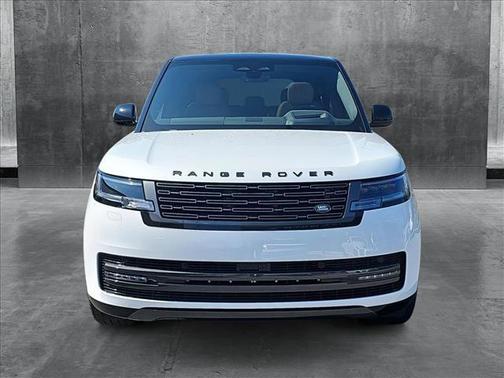 2025 Land Rover Range Rover P530 SE