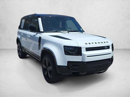 Fuji White 2026 Land Rover Defender P400 X-Dynamic SE