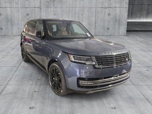 2025 Land Rover Range Rover P530 SE 7 Seat