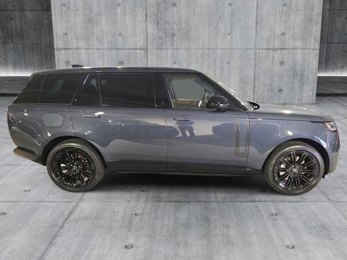 2025 Land Rover Range Rover P530 SE 7 Seat