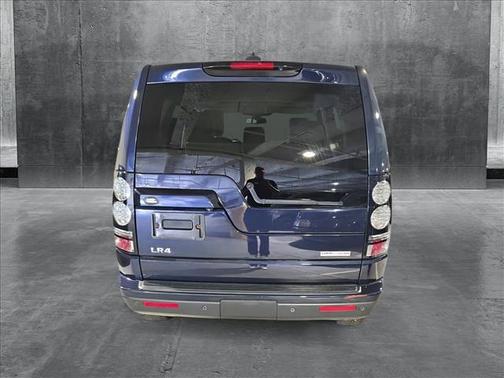 2015 Land Rover LR4 Base