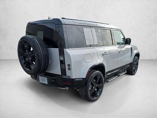 2026 Land Rover Defender P400 X-Dynamic SE