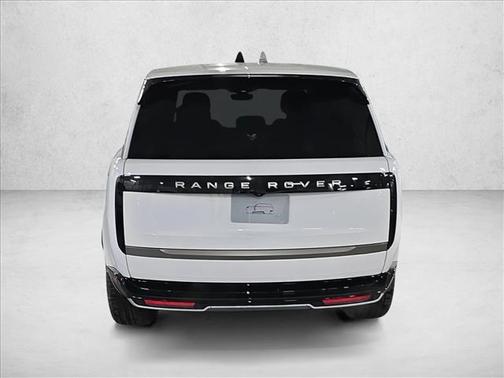 2026 Land Rover Range Rover P400 SE