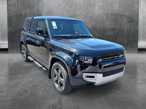 2025 Land Rover Defender 110 P300