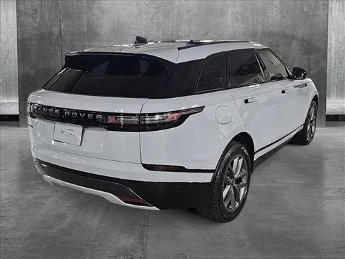 2026 Land Rover Range Rover Velar P250 SE R-Dynamic