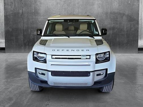 2025 Land Rover Defender 110 P300