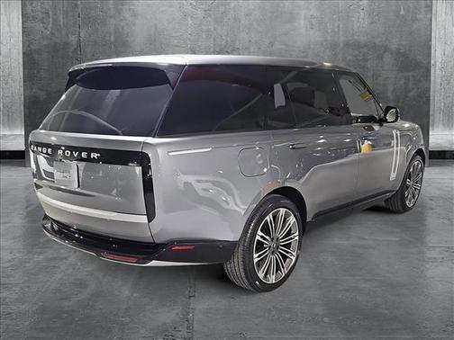 2025 Land Rover Range Rover P530 Autobiography 7 Seat