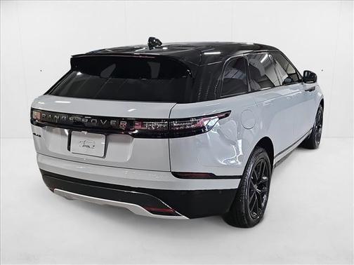 2026 Land Rover Range Rover Velar Dynamic SE