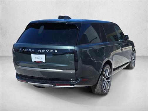 Belgravia Green Metallic 2026 Land Rover Range Rover P400 SE 7 Seat