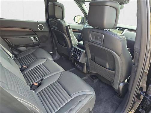 2024 Land Rover Discovery Dynamic SE