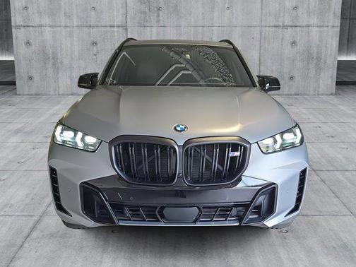 2025 BMW X5 M60i