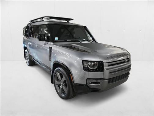 2024 Land Rover Defender 130 P400 Outbound