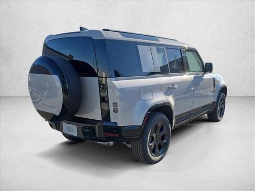 2026 Land Rover Defender P400 X-Dynamic SE
