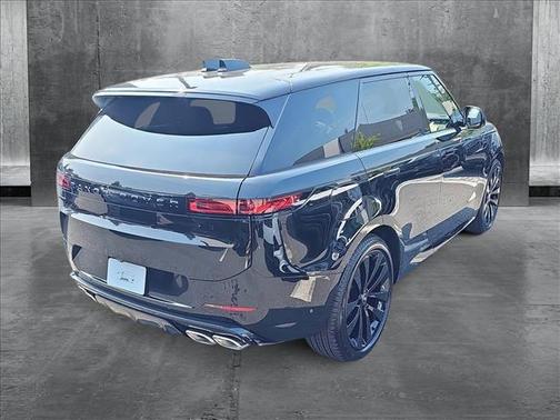 2025 Land Rover Range Rover Sport SE