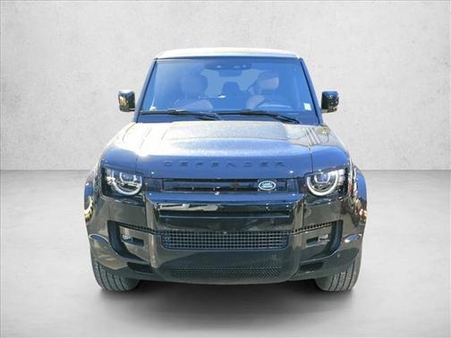 2026 Land Rover Defender 110 V8