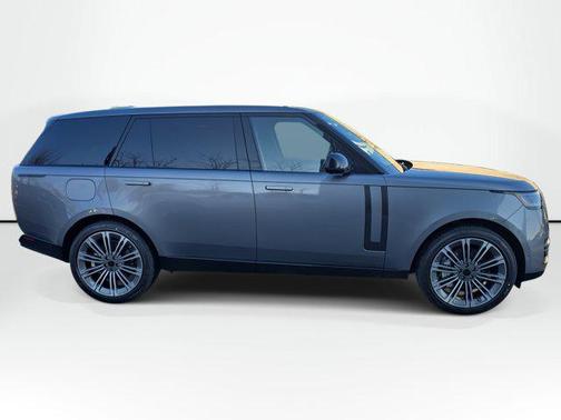 2026 Land Rover Range Rover P530 SE 7 Seat
