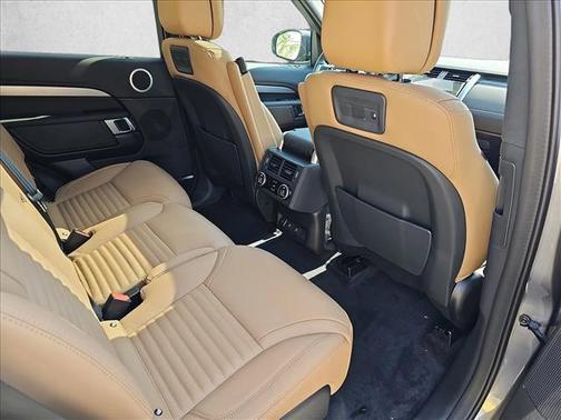 2024 Land Rover Discovery P360 Dynamic SE