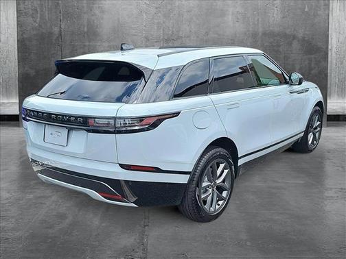2026 Land Rover Range Rover Velar P400 Dynamic SE