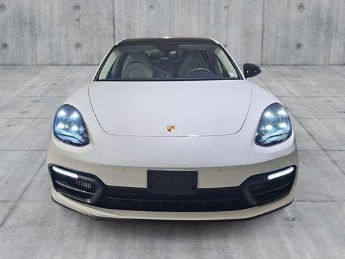 2022 Porsche Panamera 4S