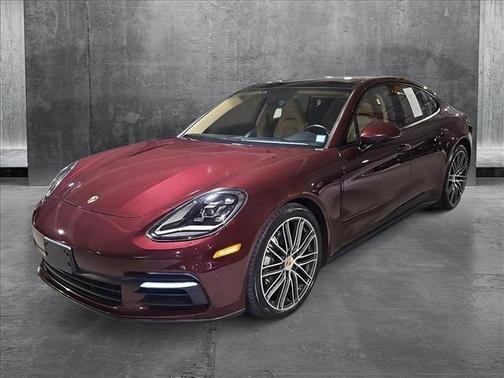 2018 Porsche Panamera 4