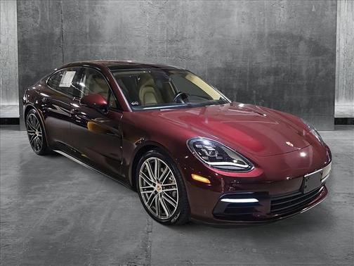2018 Porsche Panamera 4