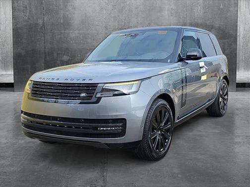 2025 Land Rover Range Rover P550e SE