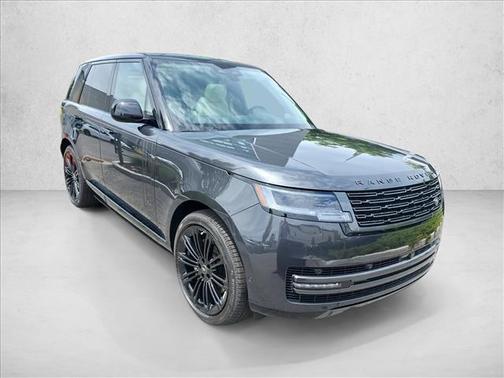 2025 Land Rover Range Rover P400 SE