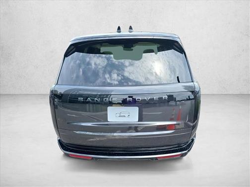 2025 Land Rover Range Rover P400 SE