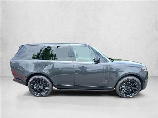 2025 Land Rover Range Rover P400 SE