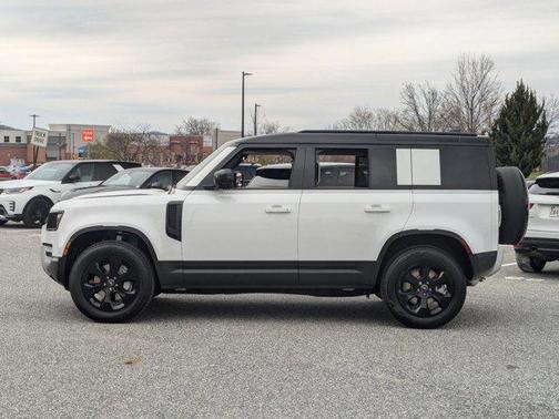 2025 Land Rover Defender 110 P300