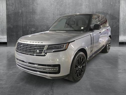 2025 Land Rover Range Rover P530 SE