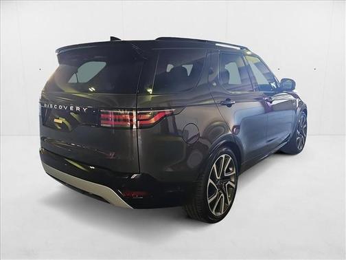 2024 Land Rover Discovery P360 Metropolitan Edition