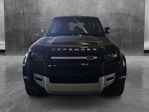 2025 Land Rover Defender 110 P400 S