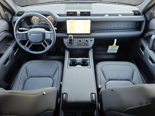 2025 Land Rover Defender Outbound