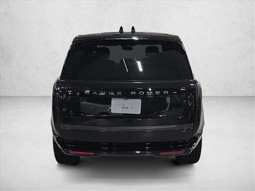 2026 Land Rover Range Rover P400 SE