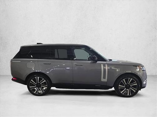 2026 Land Rover Range Rover P550e Autobiography