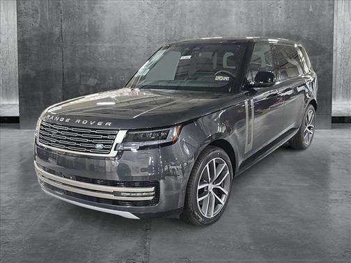 2025 Land Rover Range Rover P400 SE 7 Seat