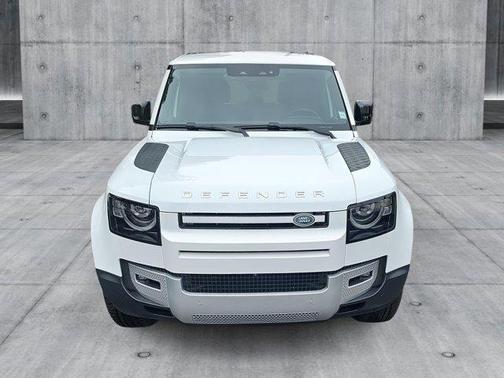 2025 Land Rover Defender 110 P400 S