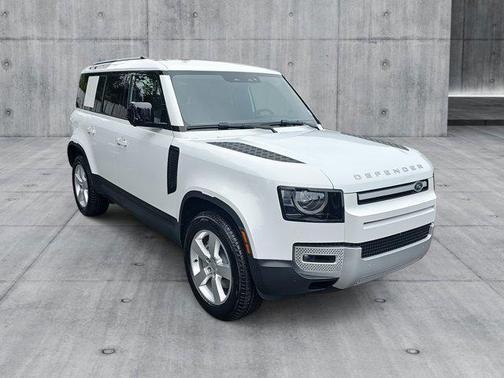 2025 Land Rover Defender 110 P400 S
