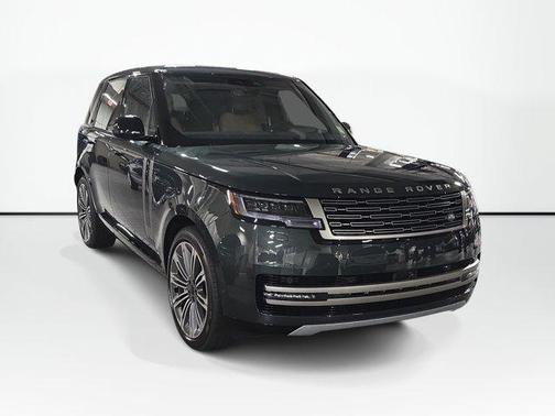 Belgravia Green Metallic 2026 Land Rover Range Rover P530 SE