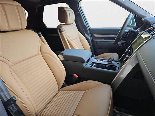 2024 Land Rover Discovery P360 Dynamic SE