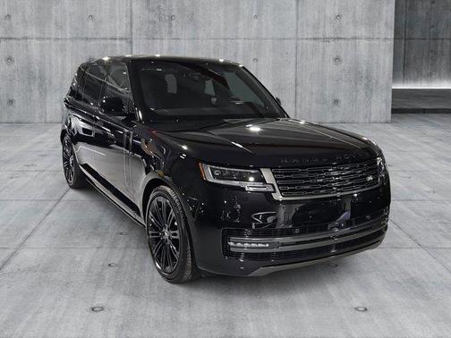 2025 Land Rover Range Rover P530 SE 7 Seat