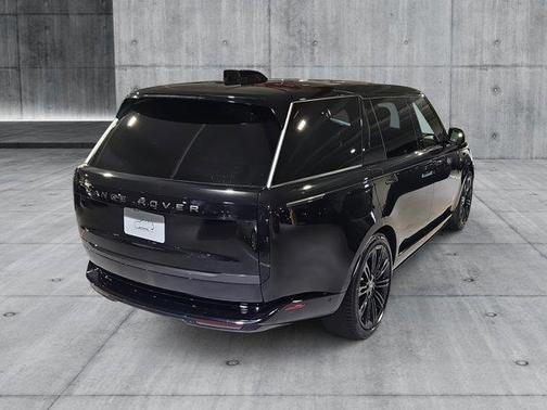 2025 Land Rover Range Rover P530 SE 7 Seat