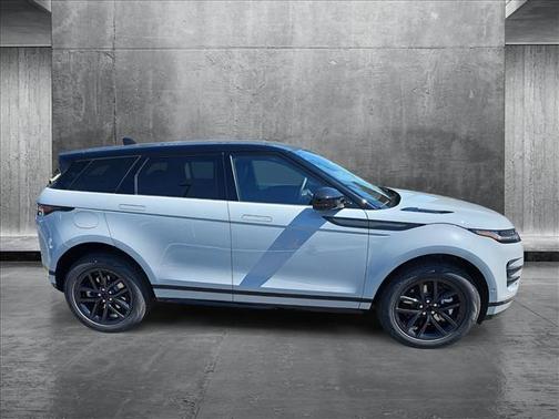 2026 Land Rover Range Rover Evoque Dynamic SE