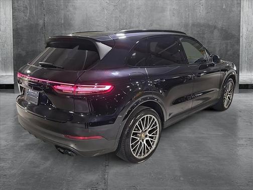 2022 Porsche Cayenne Platinum Edition
