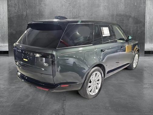 2023 Land Rover Range Rover P400 SE