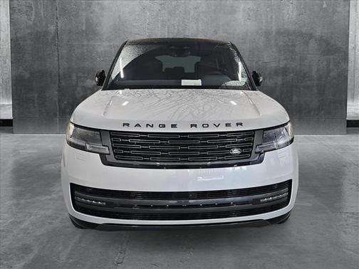 2025 Land Rover Range Rover P400 SE